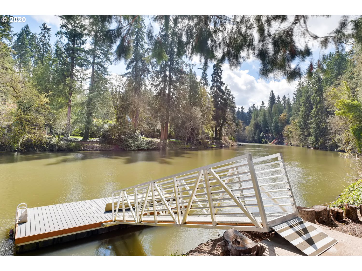 22040 Southwest Ribera Lane West Linn, OR 97068 - Photo 2 of 29 Gallery Image 2