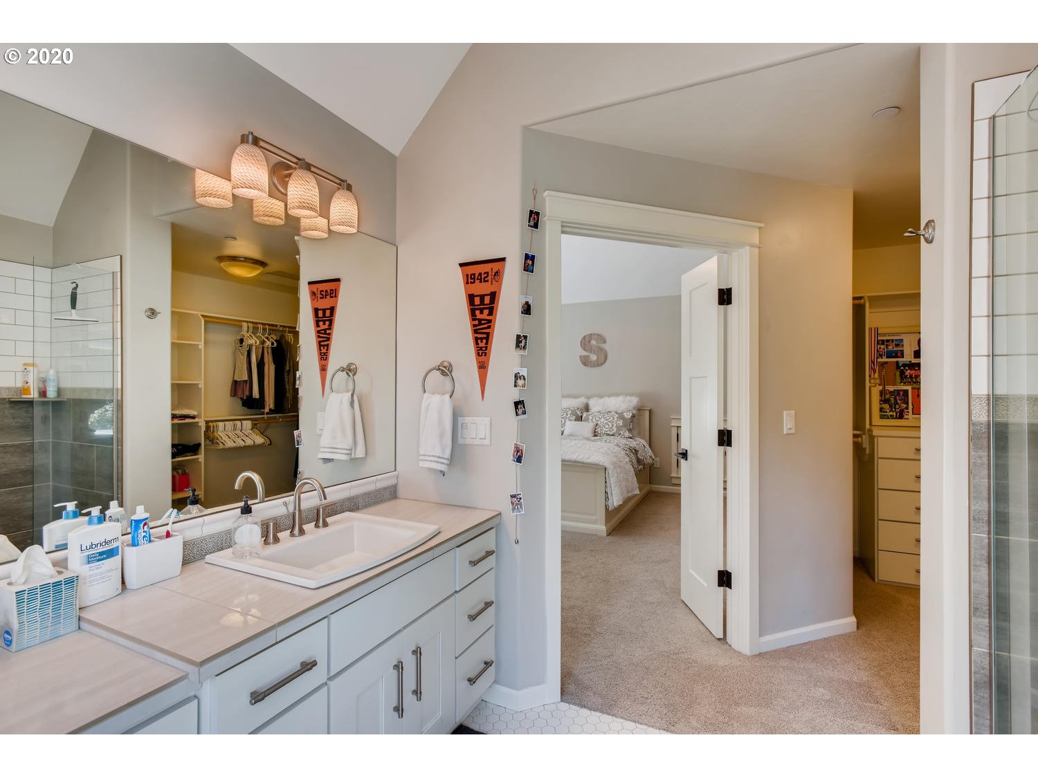 22040 Southwest Ribera Lane West Linn, OR 97068 - Photo 20 of 29 Gallery Image 20
