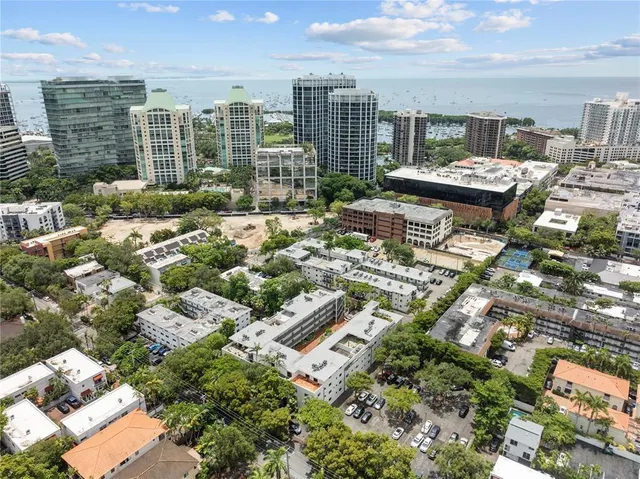 $262,500 | 2924 Day Avenue, Unit N211, Miami, FL 33133