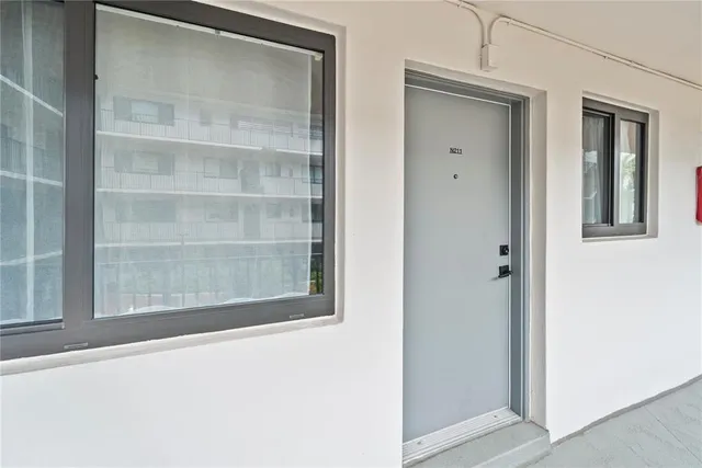 $262,500 | 2924 Day Avenue, Unit N211, Miami, FL 33133