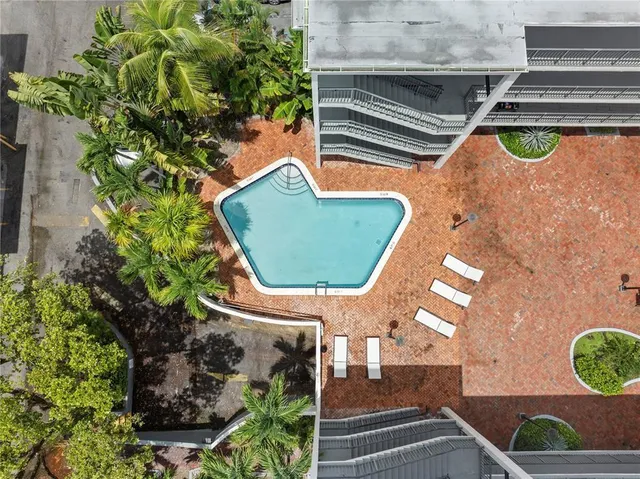 $262,500 | 2924 Day Avenue, Unit N211, Miami, FL 33133