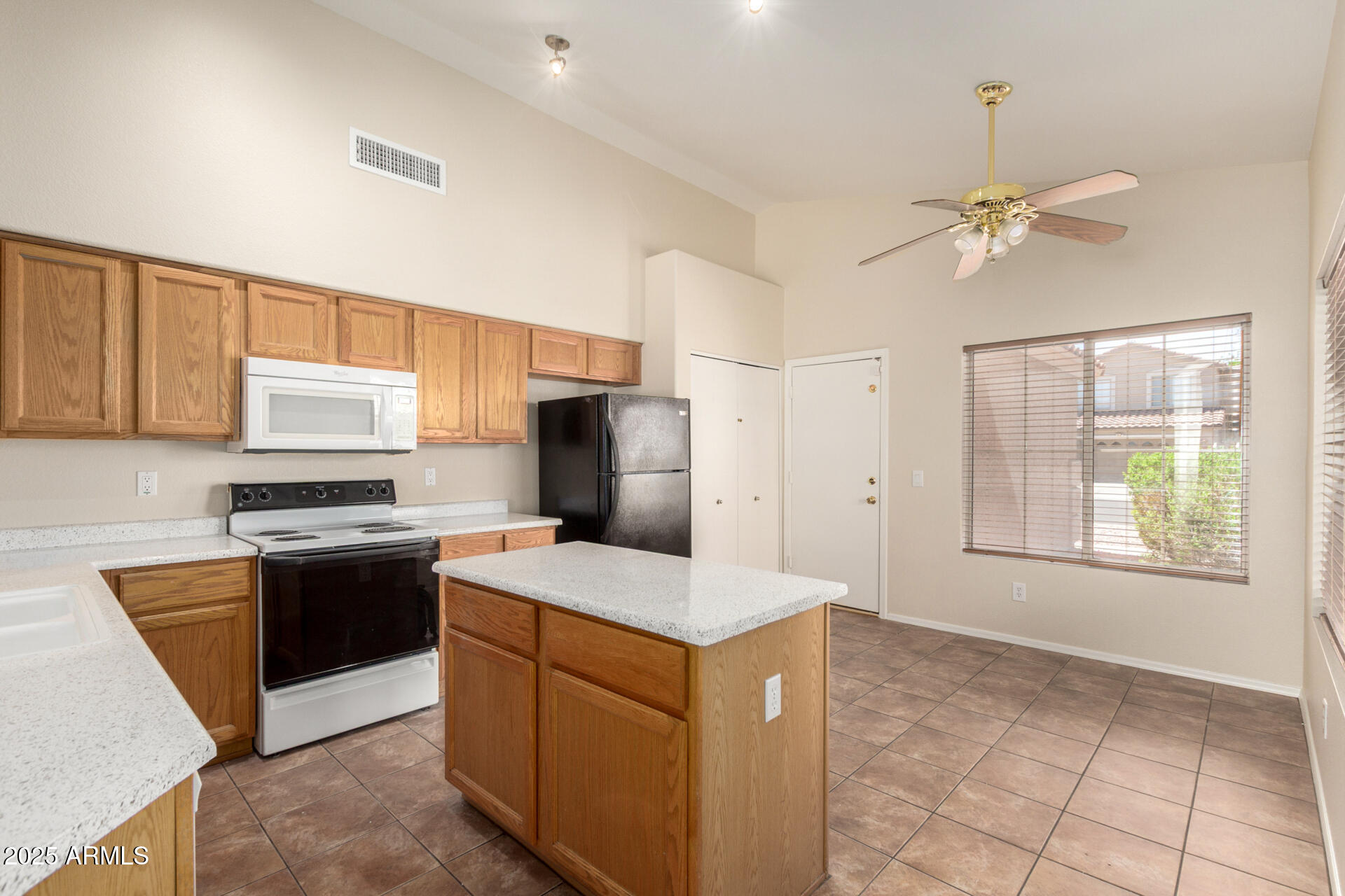 14706 West Ely Drive Surprise, AZ 85374 - Photo 11 of 33 13 Ely