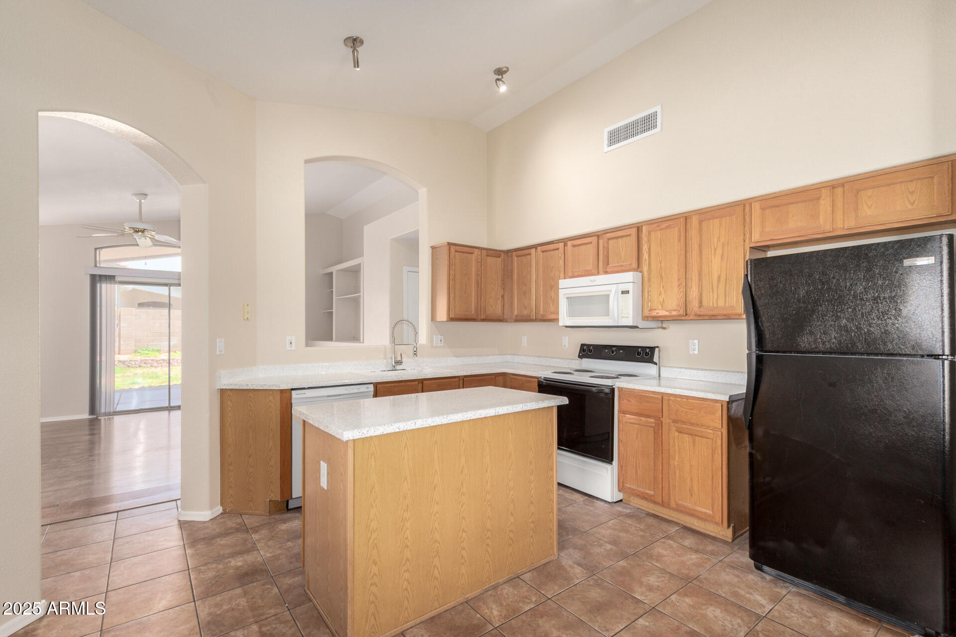 14706 West Ely Drive Surprise, AZ 85374 - Photo 13 of 33 15 Ely