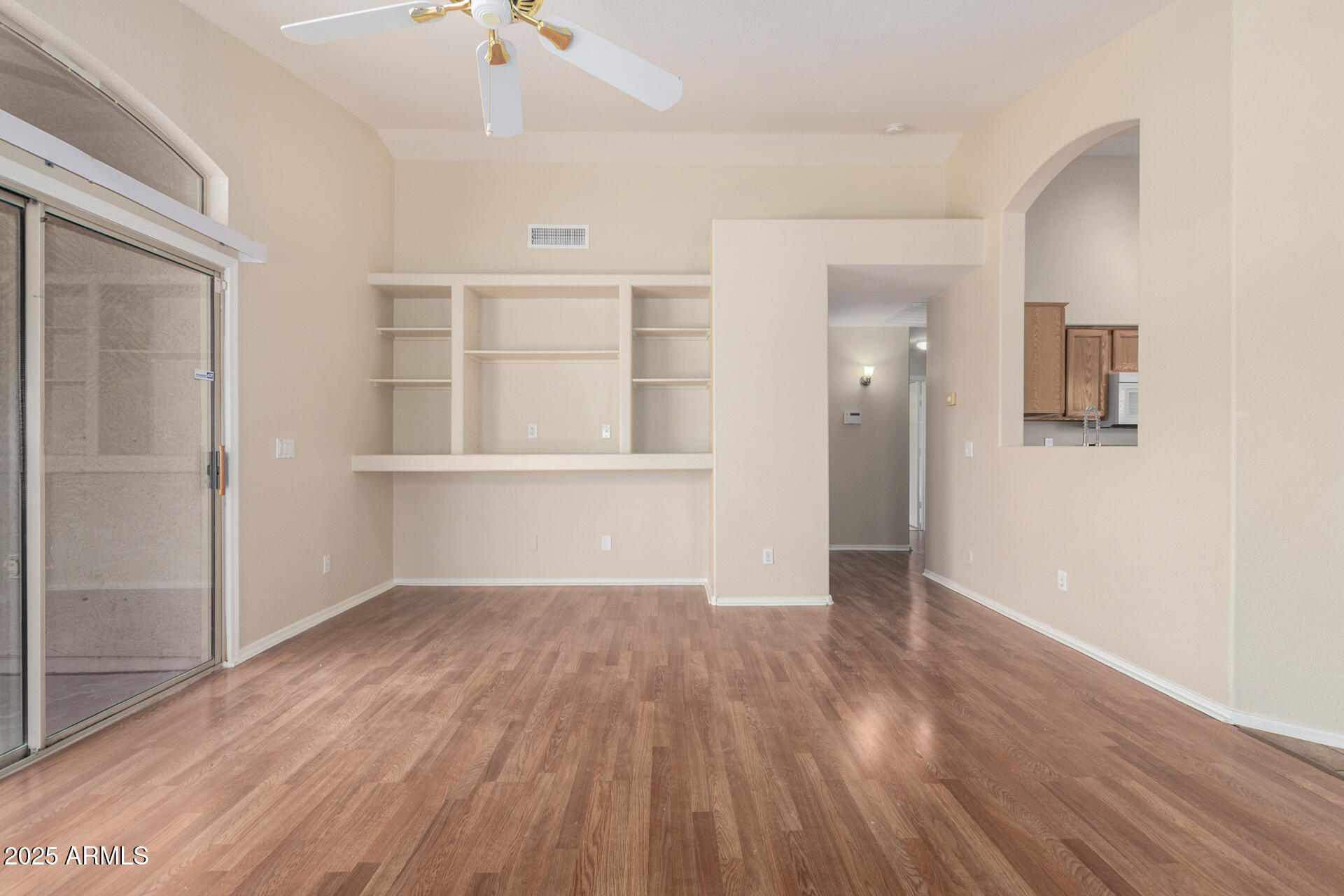 14706 West Ely Drive Surprise, AZ 85374 - Photo 8 of 33 10 Ely