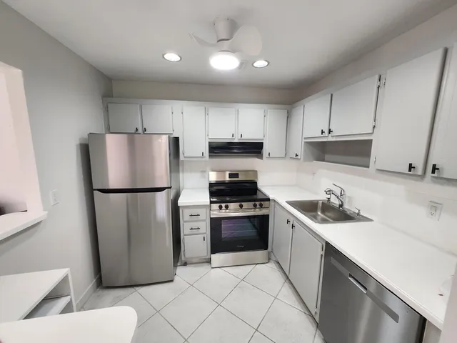 $1,400 | 287 Seville L, Unit L, Delray Beach, FL 33446