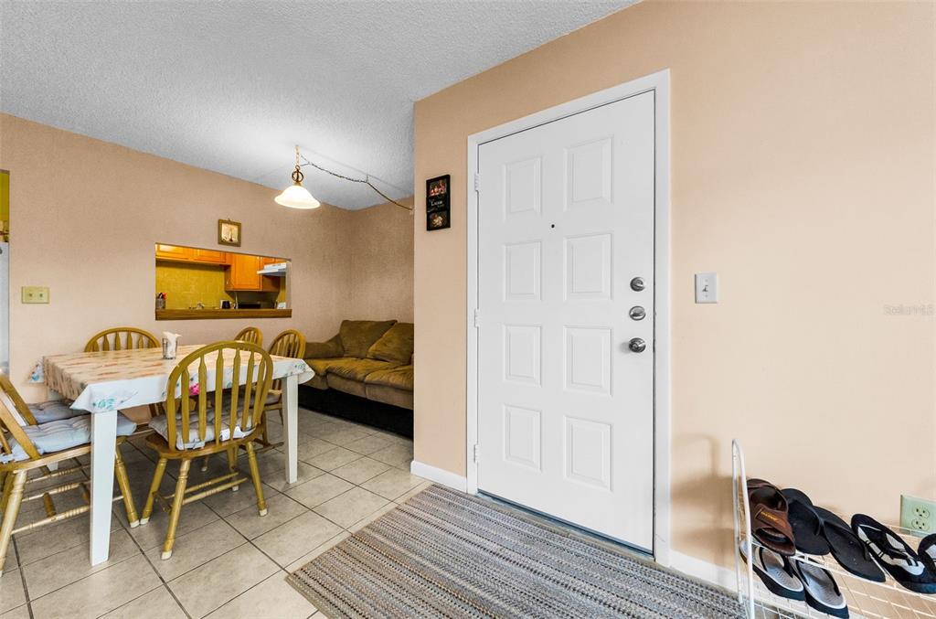 2575 Pine Ridge Way South, Unit E1 Palm Harbor, FL 34684 - Photo 3 of 25