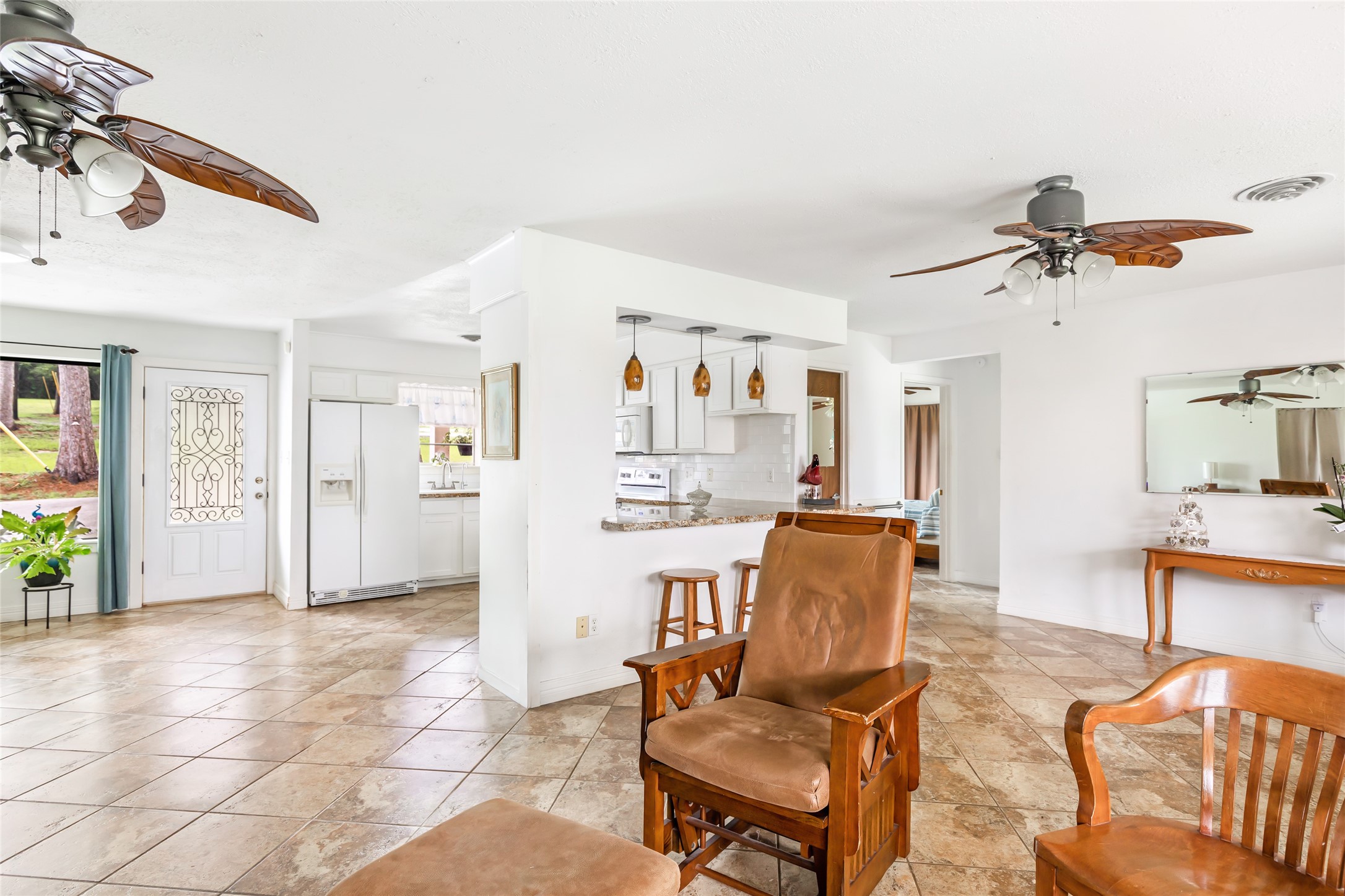 406 Kickapoo Drive Livingston, TX 77351 - Photo 9 of 42