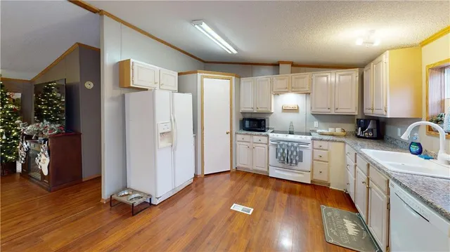 $160,000 | 104 South Bailey Road, Pittsburg, KS 66762