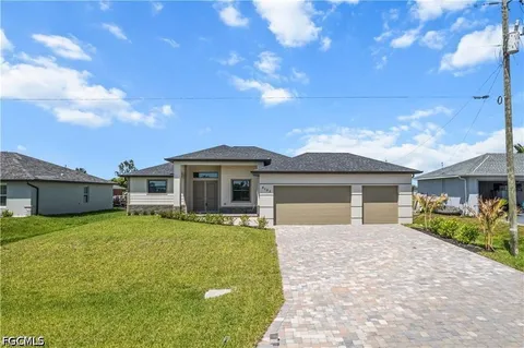 $499,999 | 4107 Northwest 37th Street, Cape Coral, FL 33993