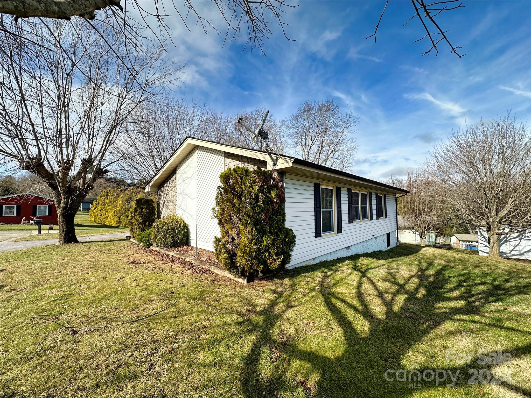 7 Bellhaven Court Clyde, NC 28721 - Photo 13 of 16 Gallery Image 13