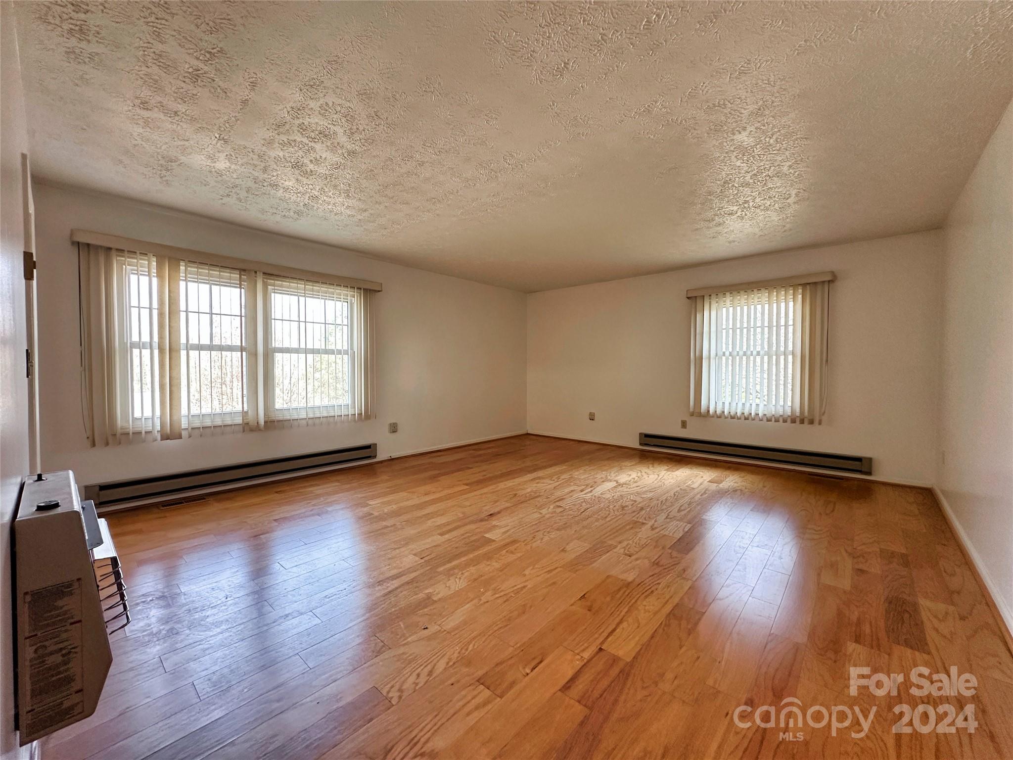 7 Bellhaven Court Clyde, NC 28721 - Photo 5 of 16 Gallery Image 5