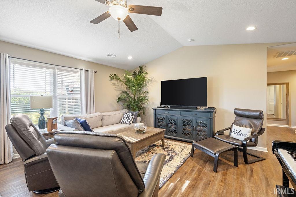 4643 North St Road Urbana, IN 46990 - Photo 6 of 23 Gallery Image 6