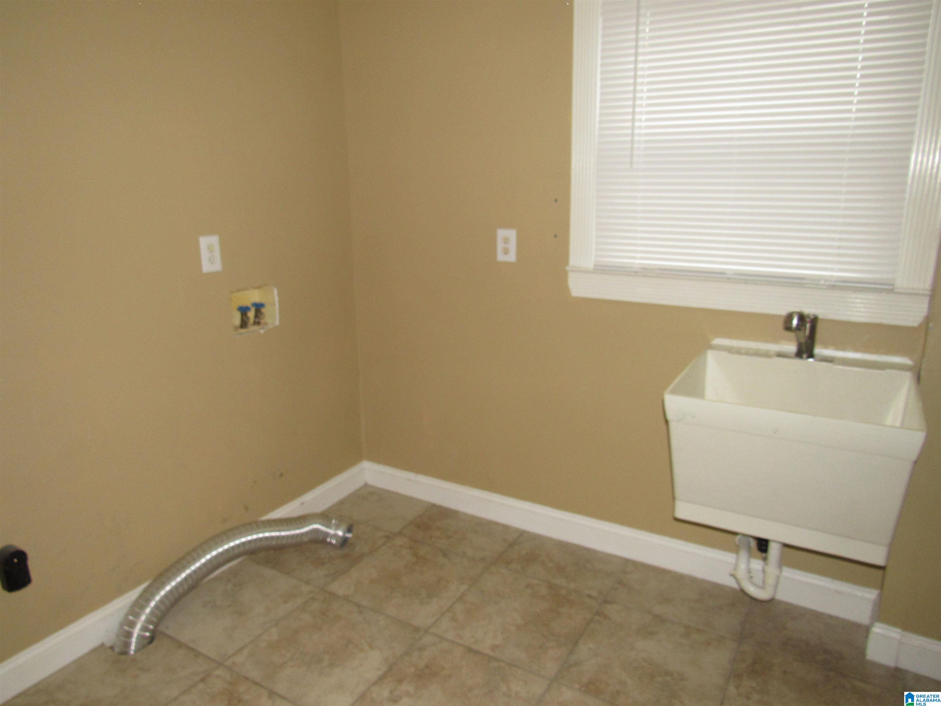 207 Kings Crest Lane Pelham, AL 35124 - Photo 13 of 39