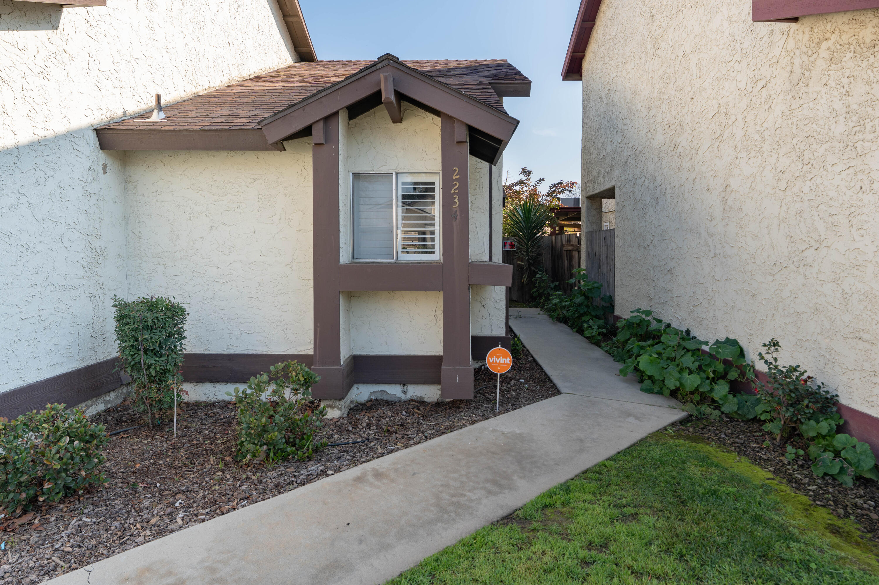 2234 North Edison Street Visalia, CA 93292 - Photo 4 of 39