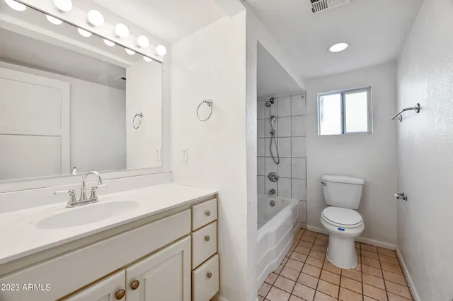 $1,680 | 5327 East Taylor Street, Unit A, Phoenix, AZ 85008