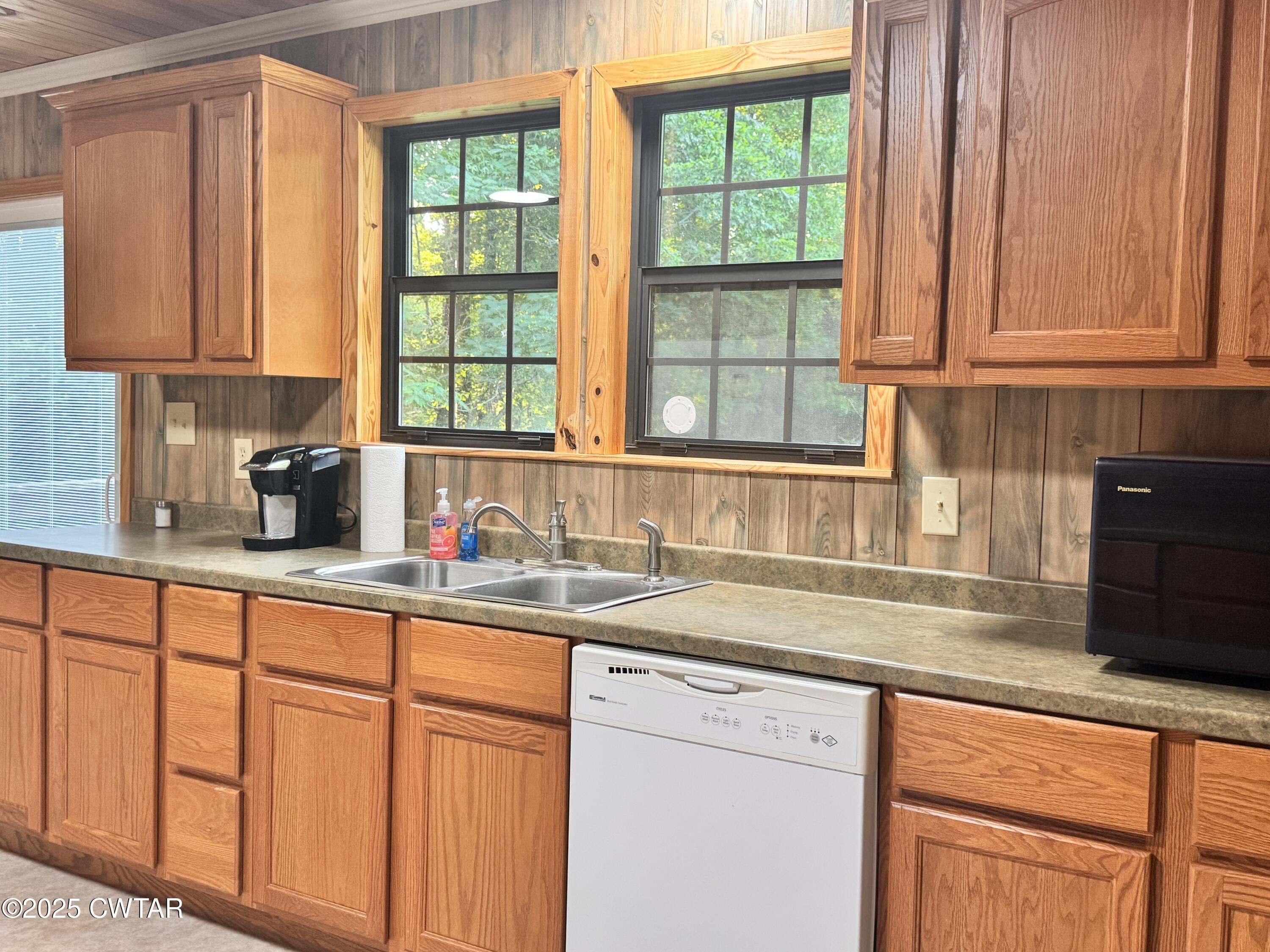 5604 Clark Road Hornbeak, TN 38232 - Photo 9 of 22 5604 Clark Dr