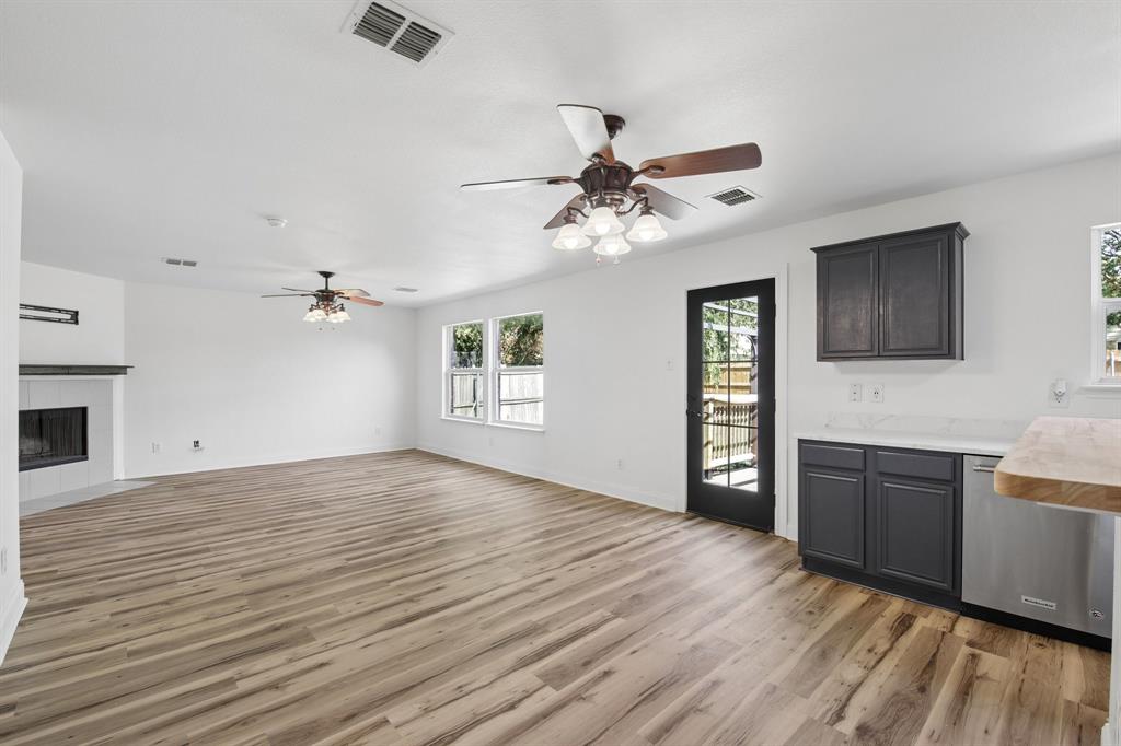 5533 Spring Ridge Drive Watauga, TX 76137 - Photo 12 of 39 Gallery Image 12