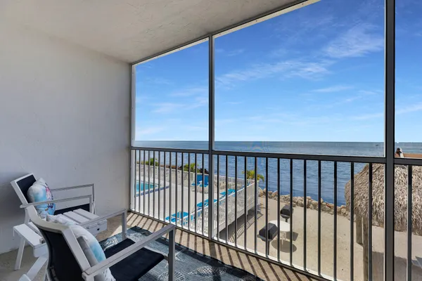 $648,999 | 135 Coco Plum Drive, Unit 1B, Marathon, FL 33050
