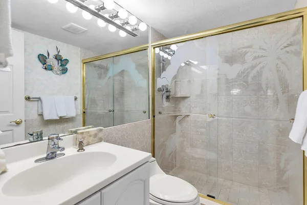 $648,999 | 135 Coco Plum Drive, Unit 1B, Marathon, FL 33050