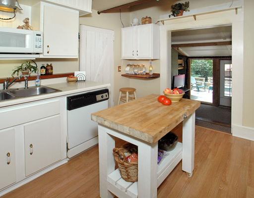 2125 Hulton Road Plum, PA 15147 - Photo 13 of 18 Kitchen.