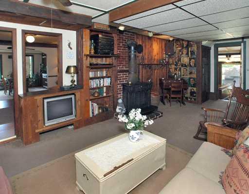 2125 Hulton Road Plum, PA 15147 - Photo 7 of 18 Family Room.