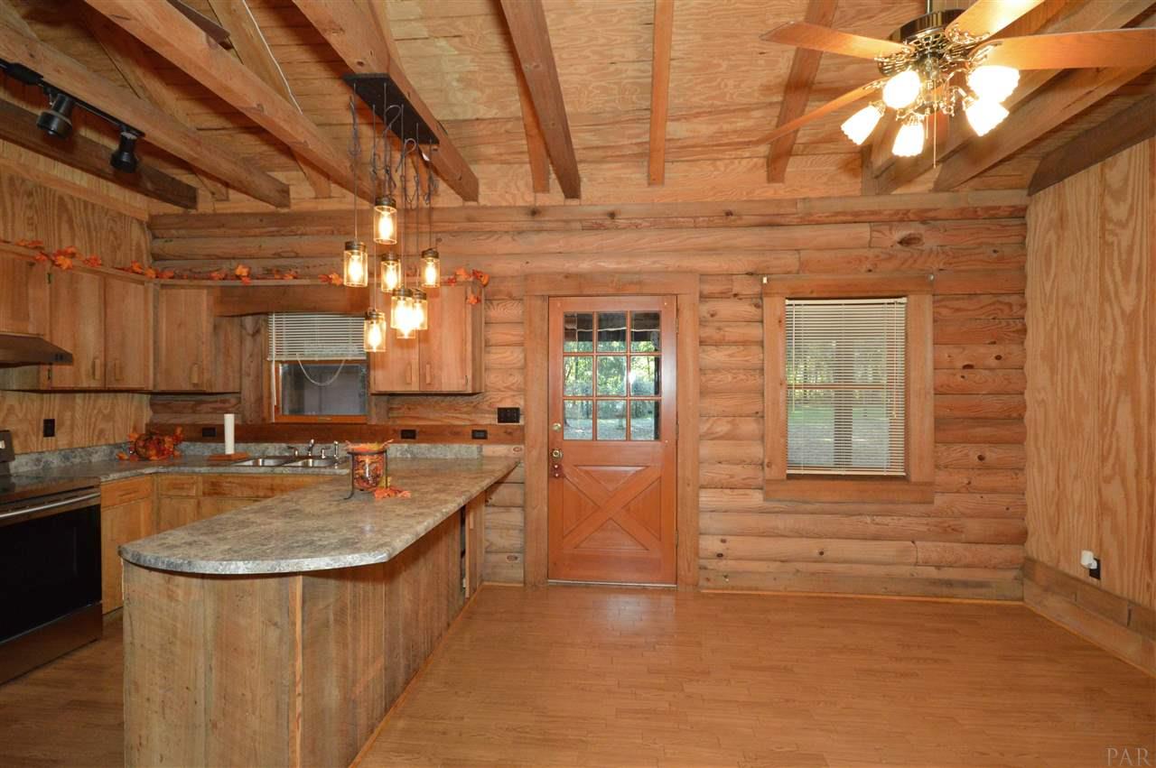 6343 Mayfair Road Milton, FL 32570 - Photo 13 of 49 Gallery Image 13