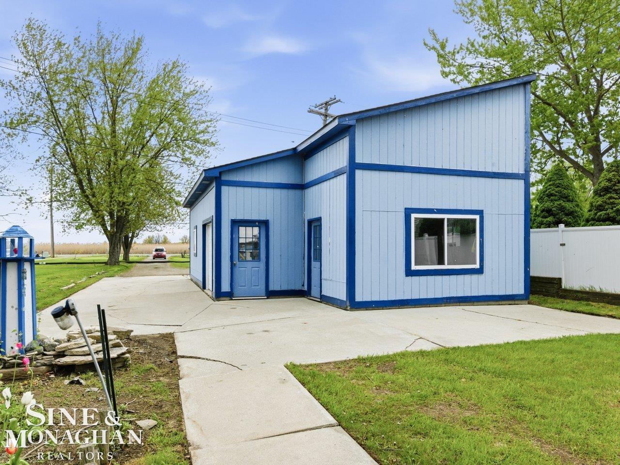 6143 Pointe Tremble Road Algonac, MI 48001 - Photo 36 of 47