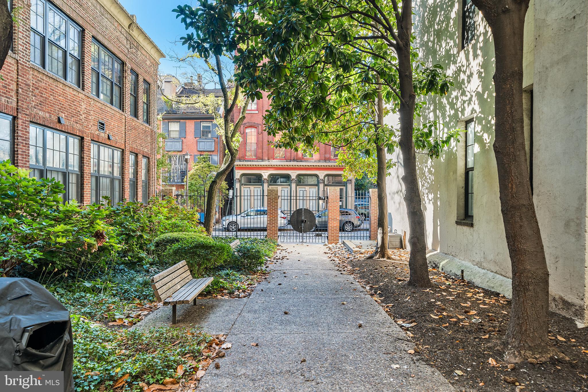 315 New Street, Unit 614 Philadelphia, PA 19106 - Photo 27 of 32 a front view of a house with garden