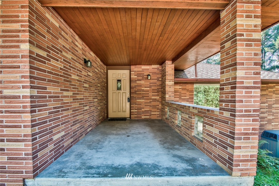 16577 Blodgett Road Mount Vernon, WA 98274 - Photo 3 of 24 Gallery Image 3