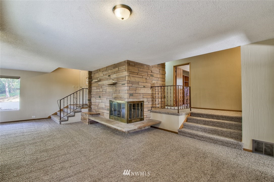 16577 Blodgett Road Mount Vernon, WA 98274 - Photo 5 of 24 Gallery Image 5