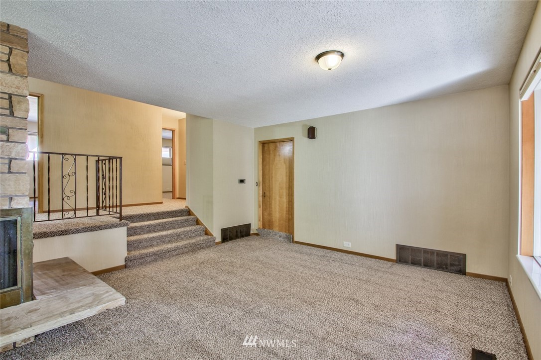 16577 Blodgett Road Mount Vernon, WA 98274 - Photo 7 of 24 Gallery Image 7