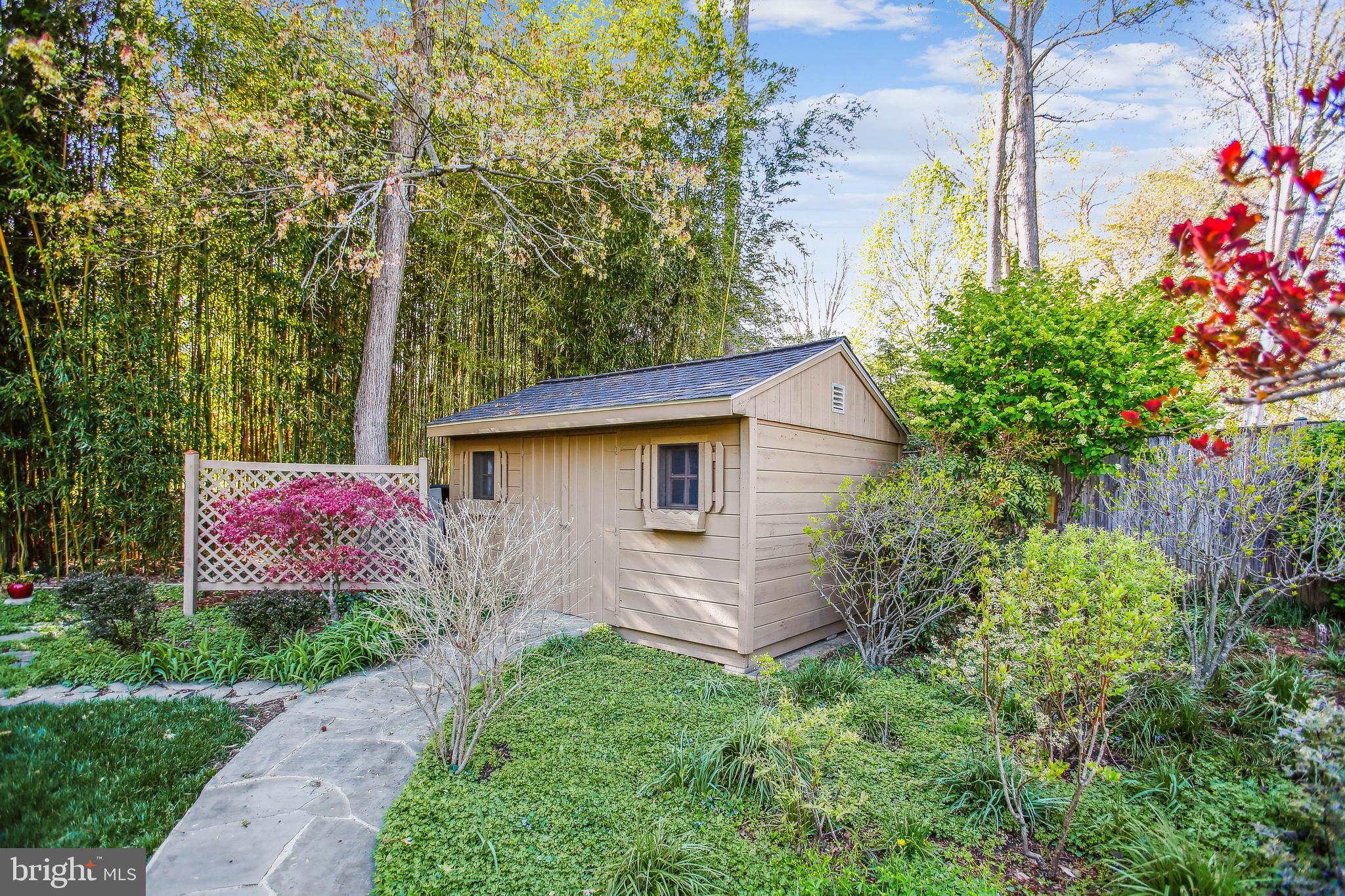 8704 Bradgate Road Alexandria, VA 22308 - Photo 8 of 50 Gallery Image 8