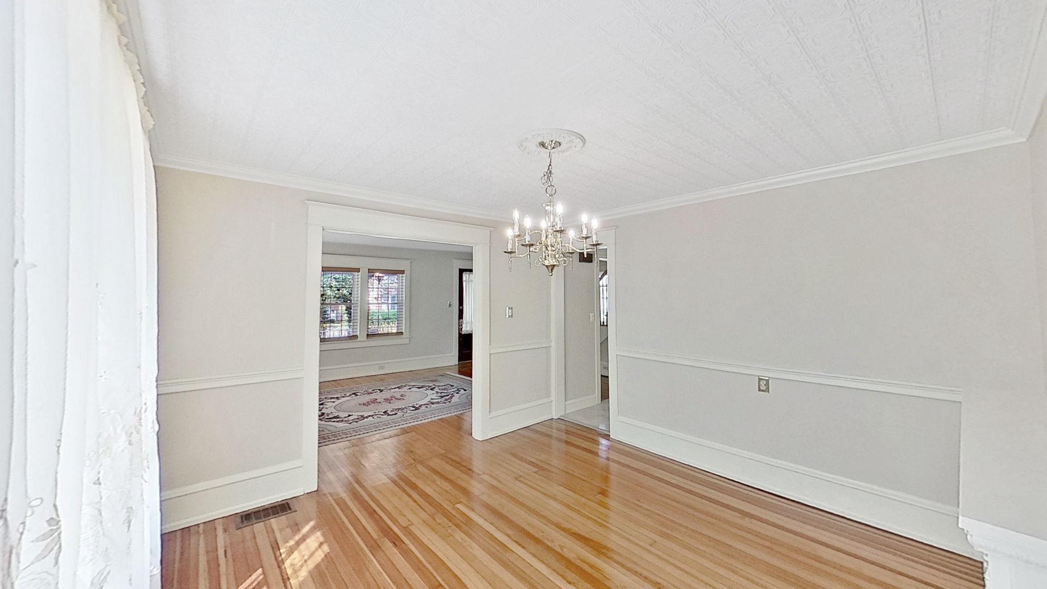405 Union Street Milton, DE 19968 - Photo 19 of 83 Classically Elegant dining room w hardwood floors.
