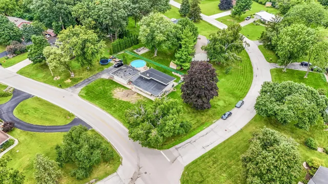 $459,900 | 11310 Haleco Lane, Hales Corners, WI 53130