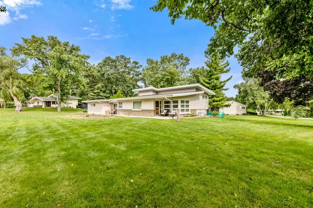 $459,900 | 11310 Haleco Lane, Hales Corners, WI 53130