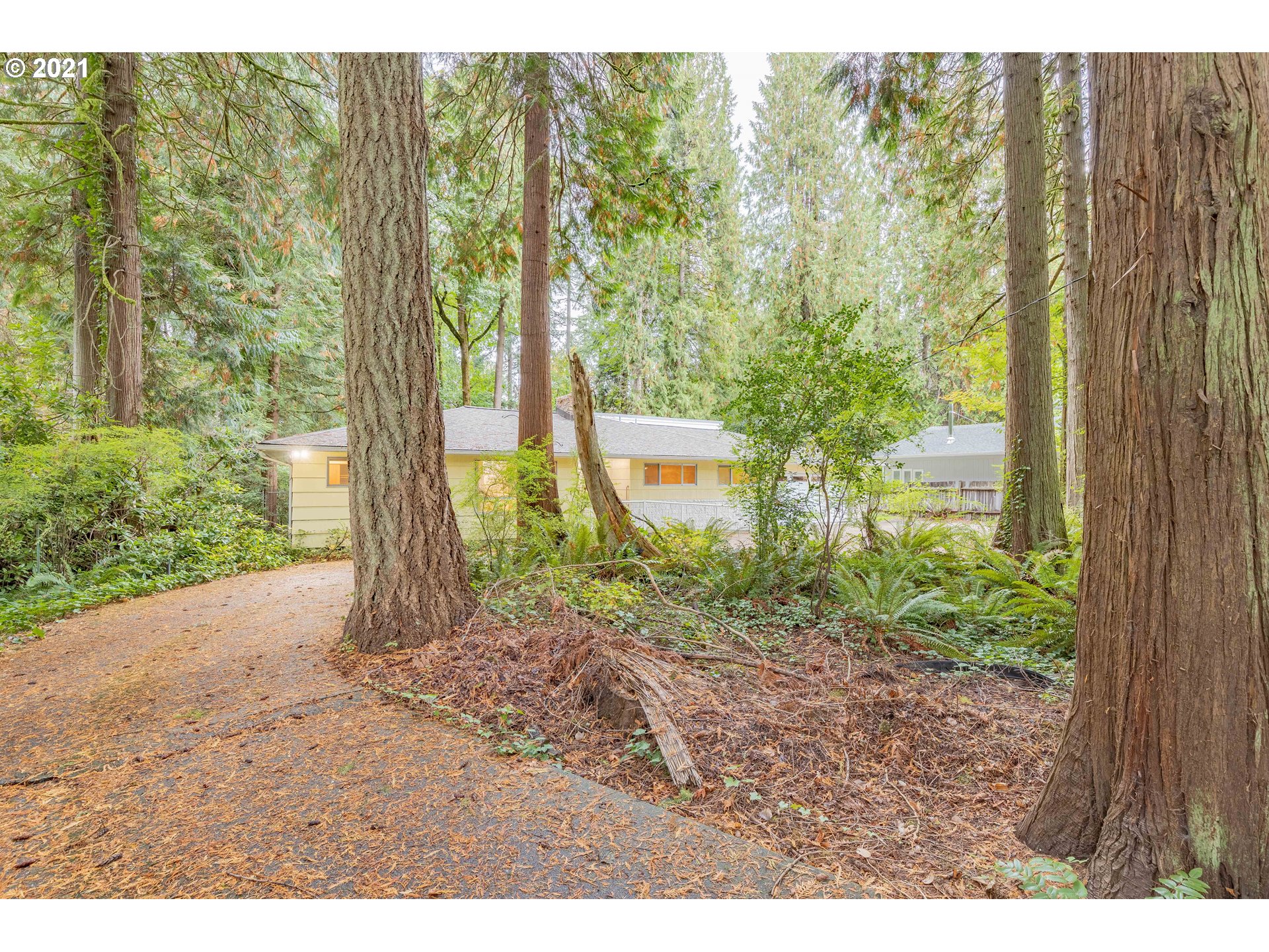 2943 Laurel Road Longview, WA 98632 - Photo 3 of 27 Gallery Image 3