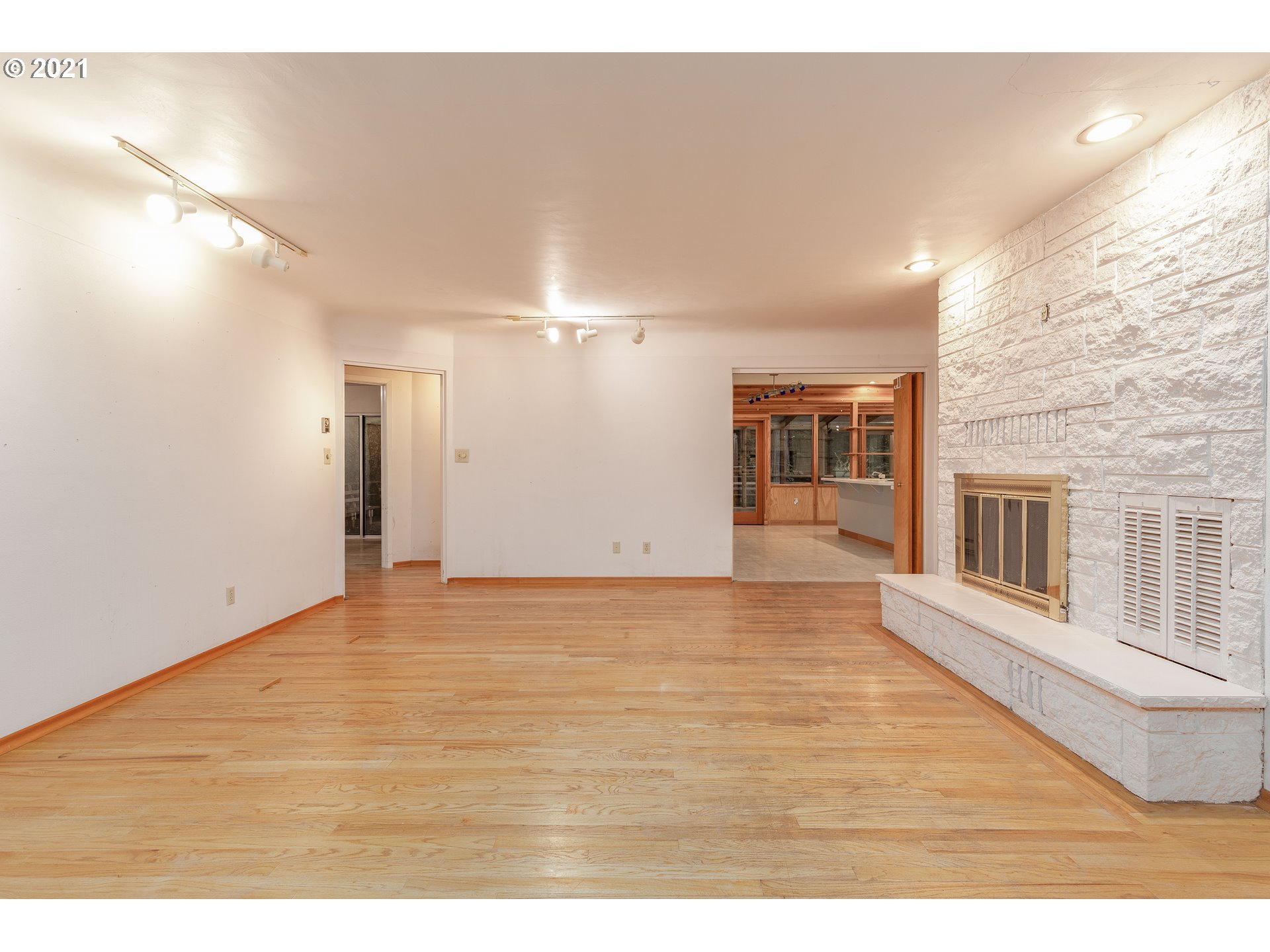 2943 Laurel Road Longview, WA 98632 - Photo 7 of 27 Gallery Image 7