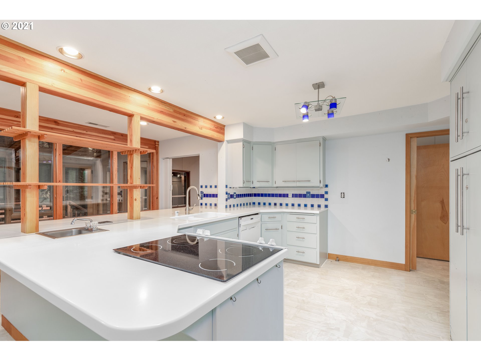2943 Laurel Road Longview, WA 98632 - Photo 10 of 27 Gallery Image 10