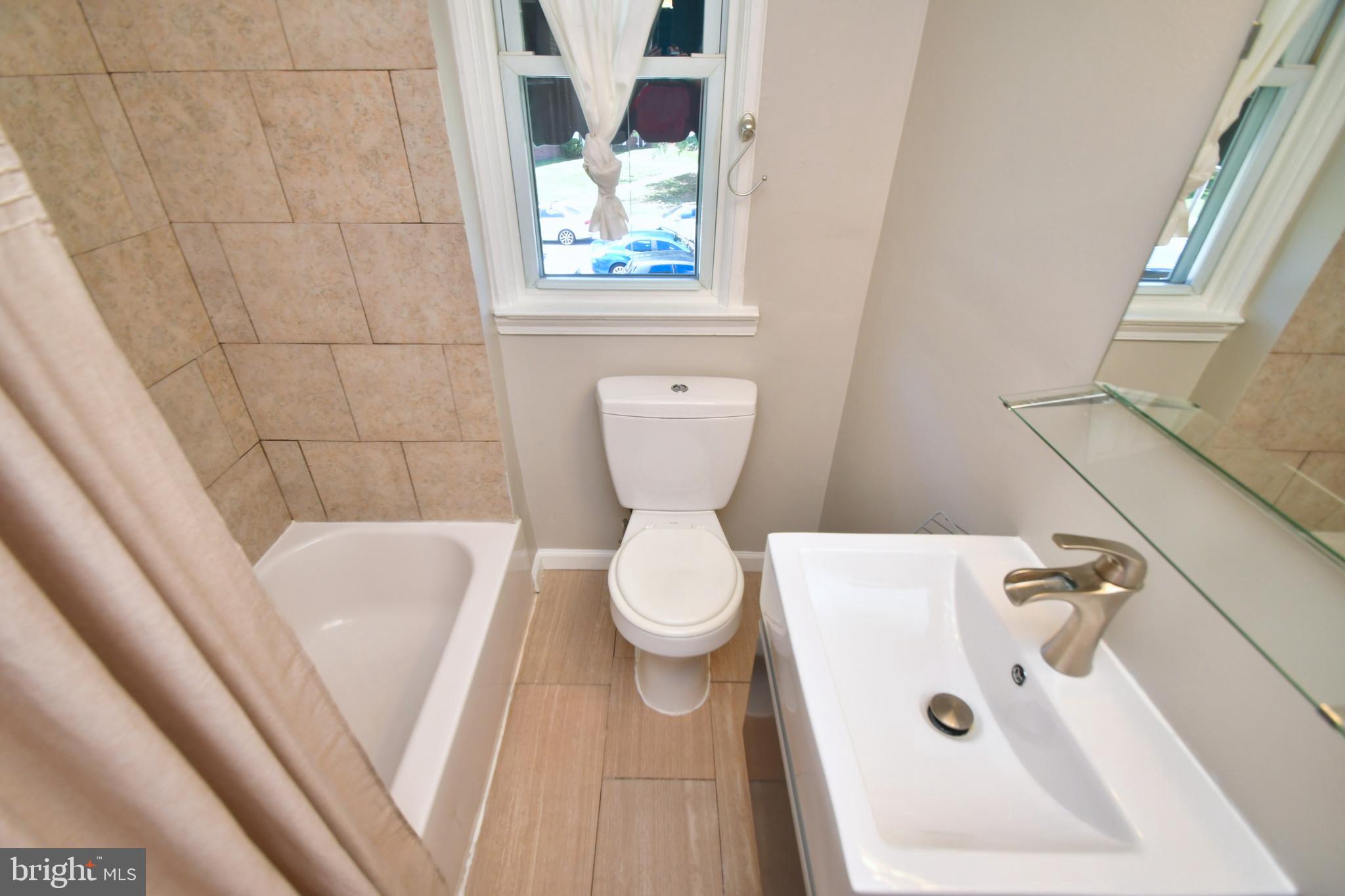1706 Aberdeen Road Towson, MD 21286 - Photo 26 of 38 Full Bathroom 1