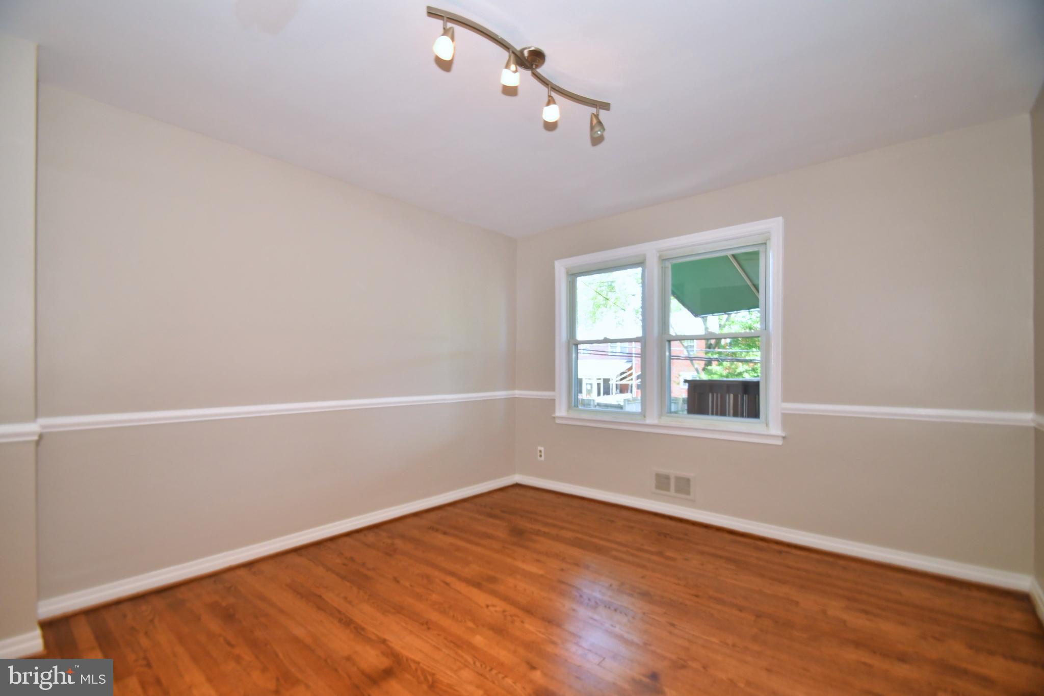 1706 Aberdeen Road Towson, MD 21286 - Photo 8 of 38 Dining Room