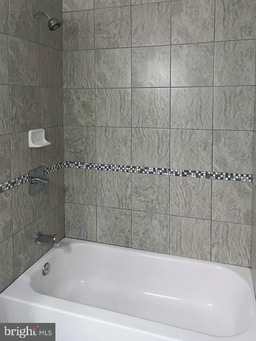 728 Hill Road Philadelphia, PA 19128 - Photo 12 of 20