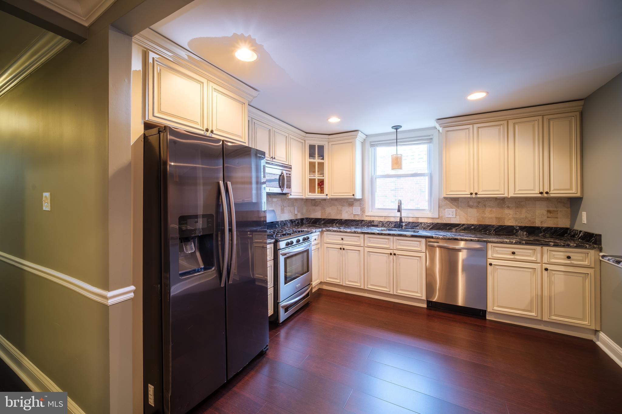 728 Hill Road Philadelphia, PA 19128 - Photo 7 of 20