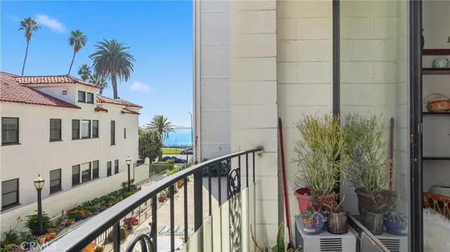$519,000 | 2601 East Ocean Boulevard, Unit 208, Long Beach, CA 90803
