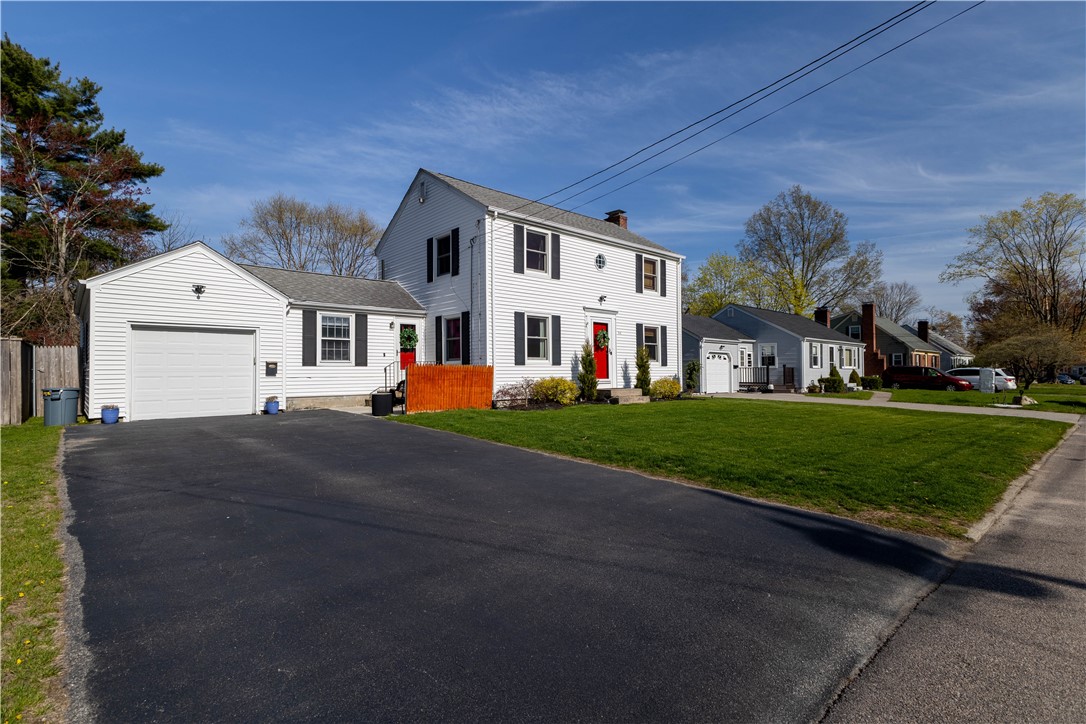 55 Knowles Drive Warwick, RI 02888 - Photo 2 of 28