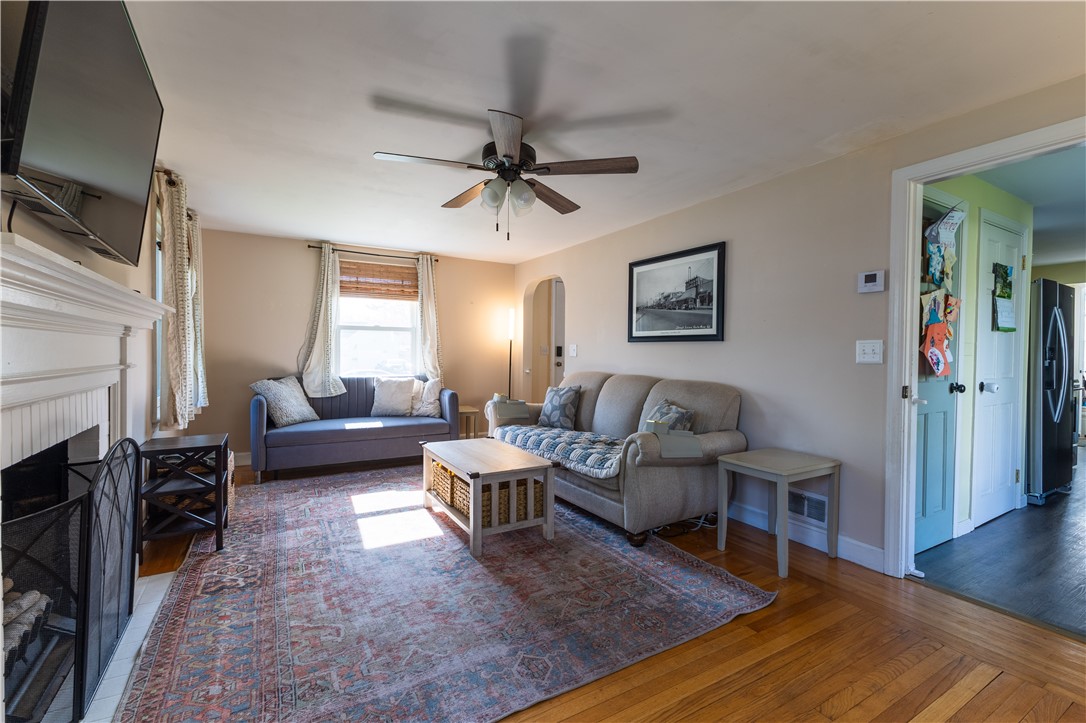 55 Knowles Drive Warwick, RI 02888 - Photo 10 of 28