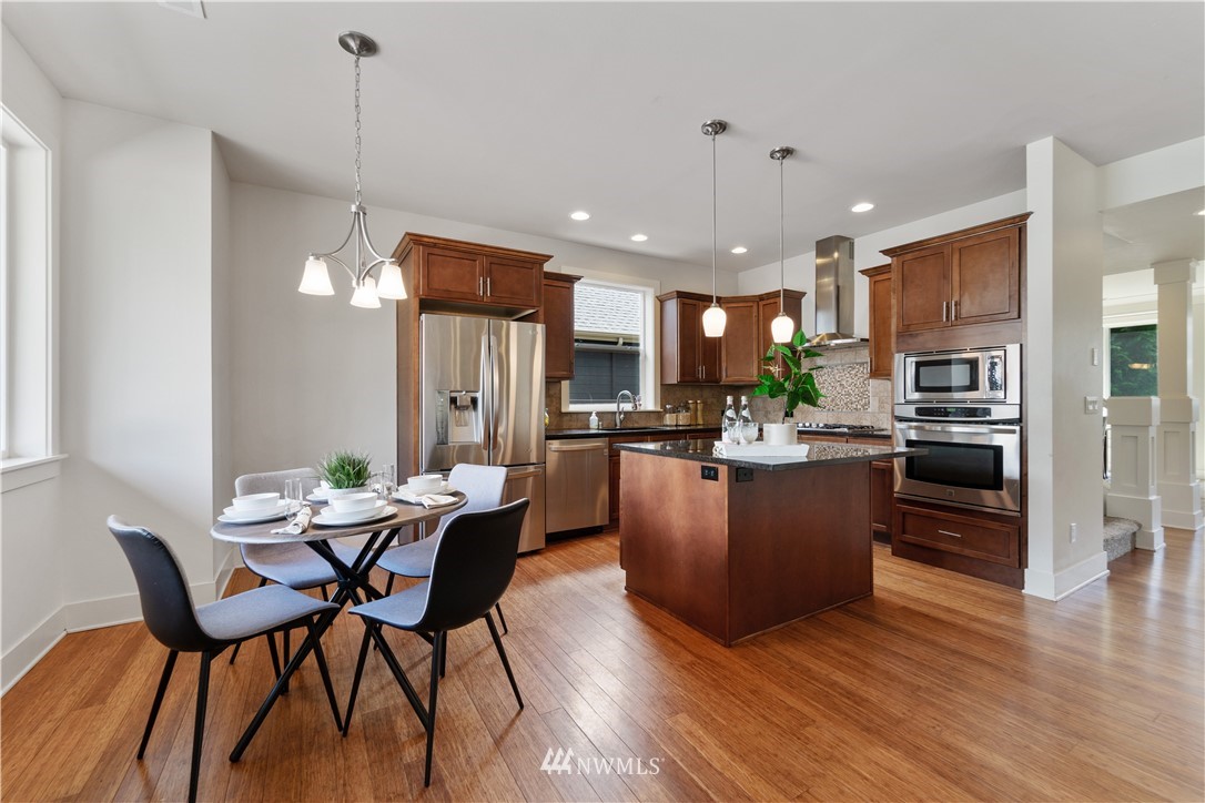 5006 Southeast 2nd Place Renton, WA 98059 - Photo 8 of 30 Gallery Image 8