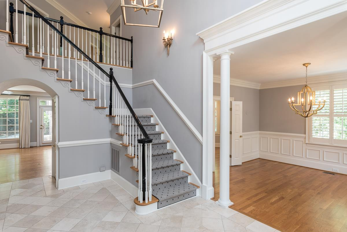 604 Chalfant Court Raleigh, NC 27607 - Photo 3 of 25 Foyer Entry