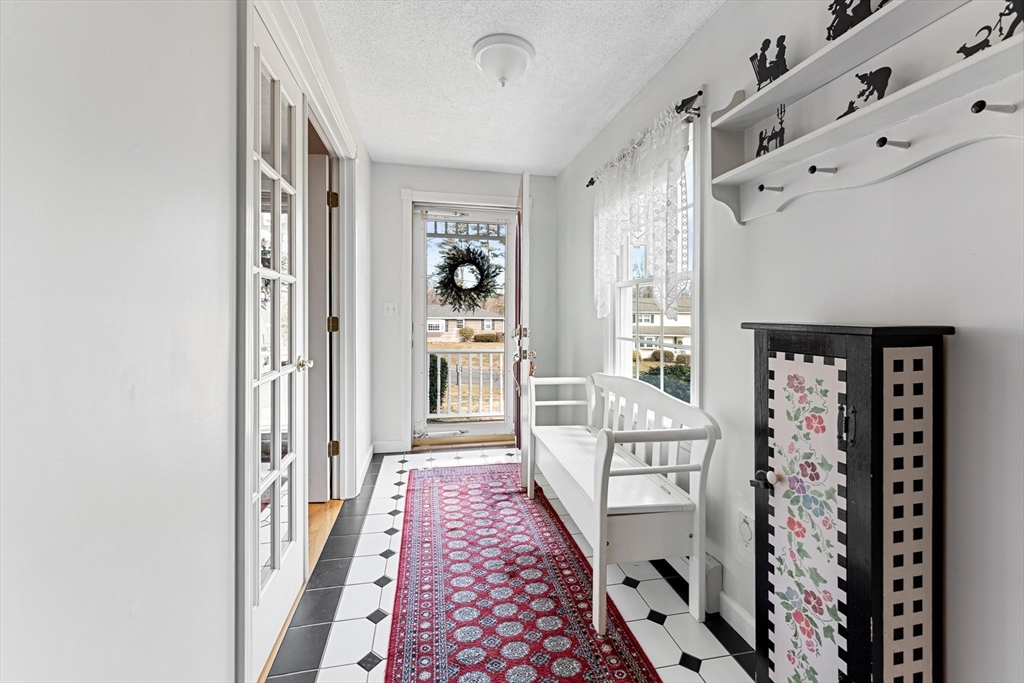 489 Gooseberry Road West Springfield, MA 01089 - Photo 5 of 42 Gallery Image 5