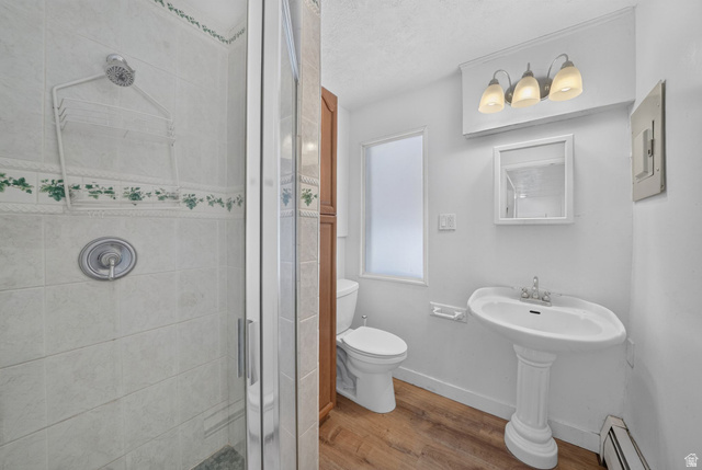 220 East Greenwood Avenue Midvale, UT 84047 - Photo 32 of 46 Bathroom