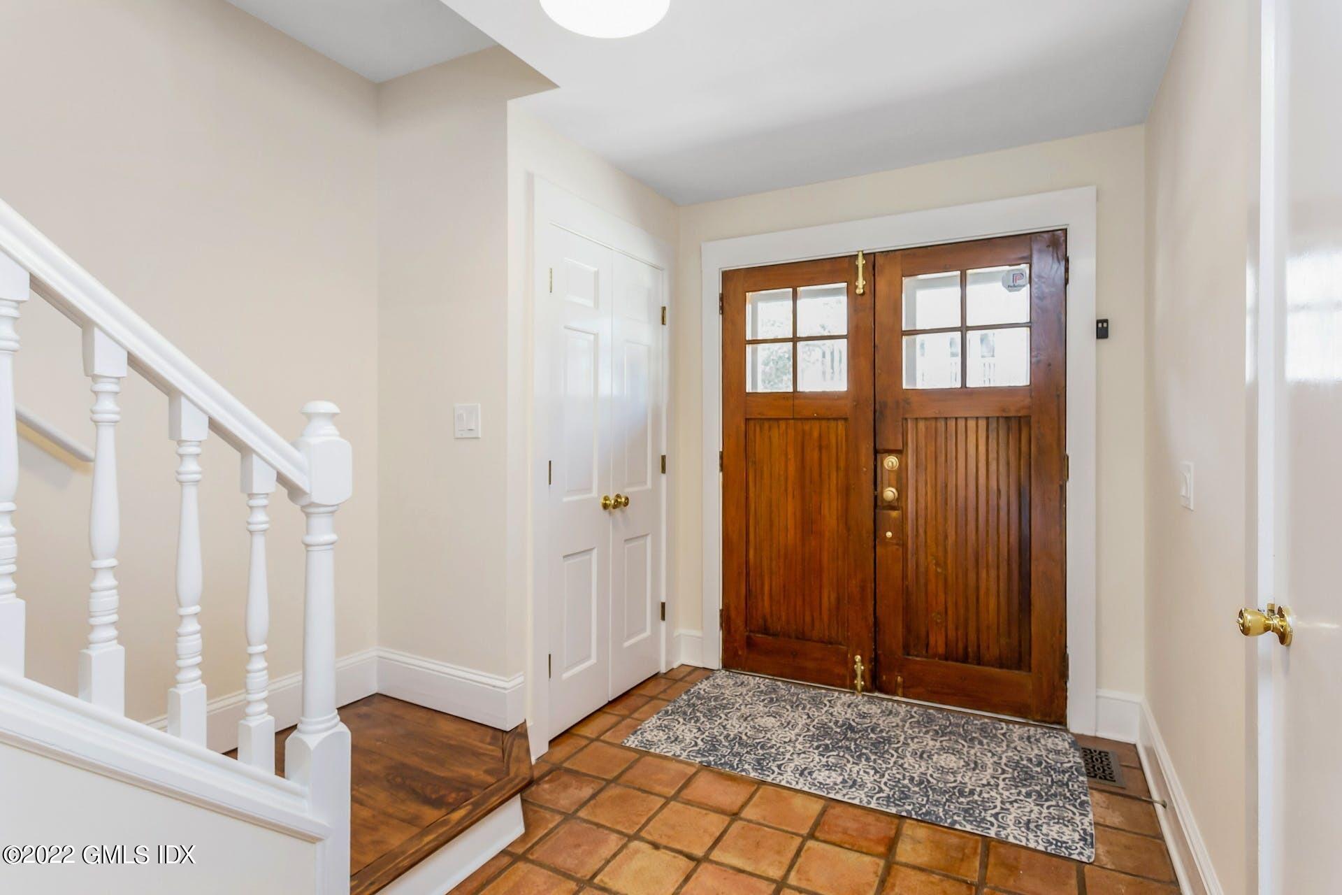603 Steamboat Road, Unit 6 Greenwich, CT 06830 - Photo 5 of 40 a view of an entryway with a front door
